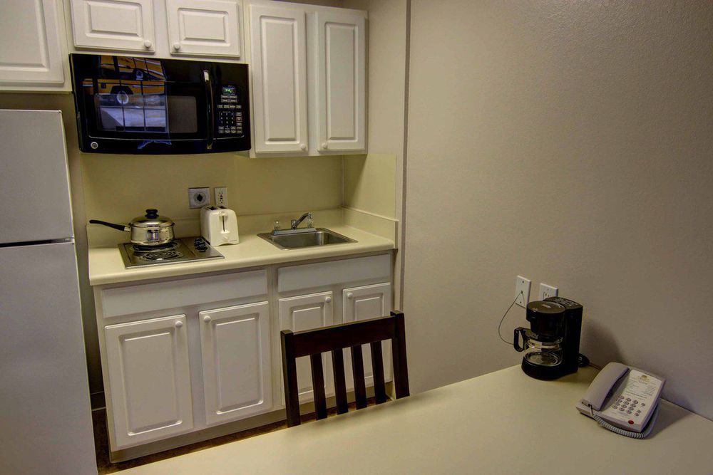 Intown Suites Extended Stay Marietta Ga - Roswell Rd Rom bilde