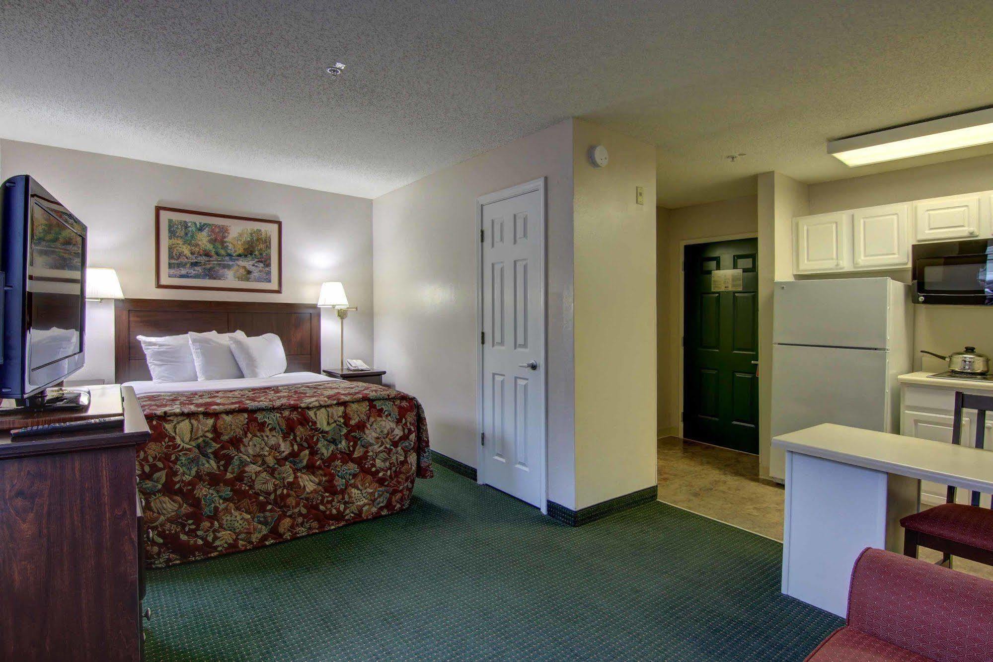 Intown Suites Extended Stay Marietta Ga - Roswell Rd Eksteriør bilde